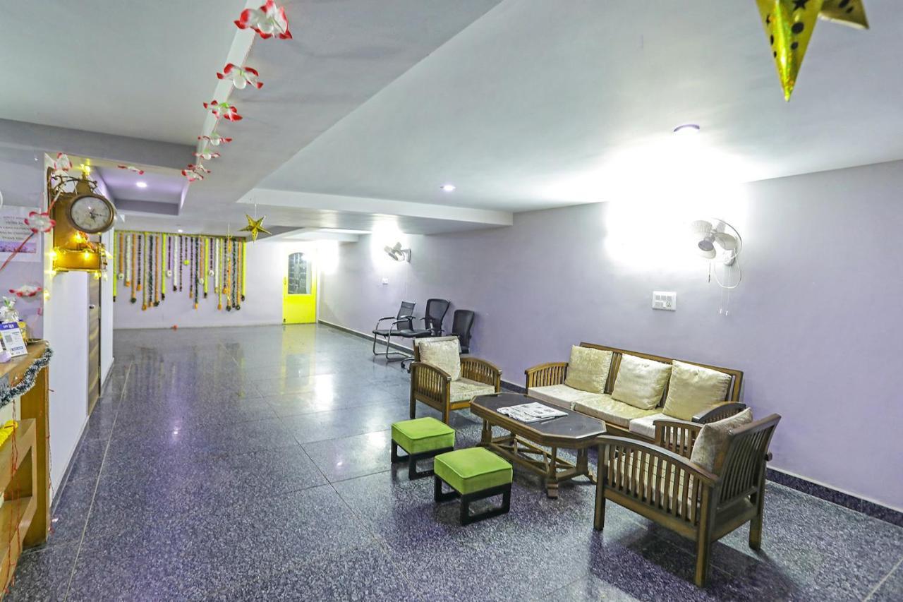 Fabhotel White House Bnb - Nr Yashobhoomi Convention Centre Delhi  Exterior foto