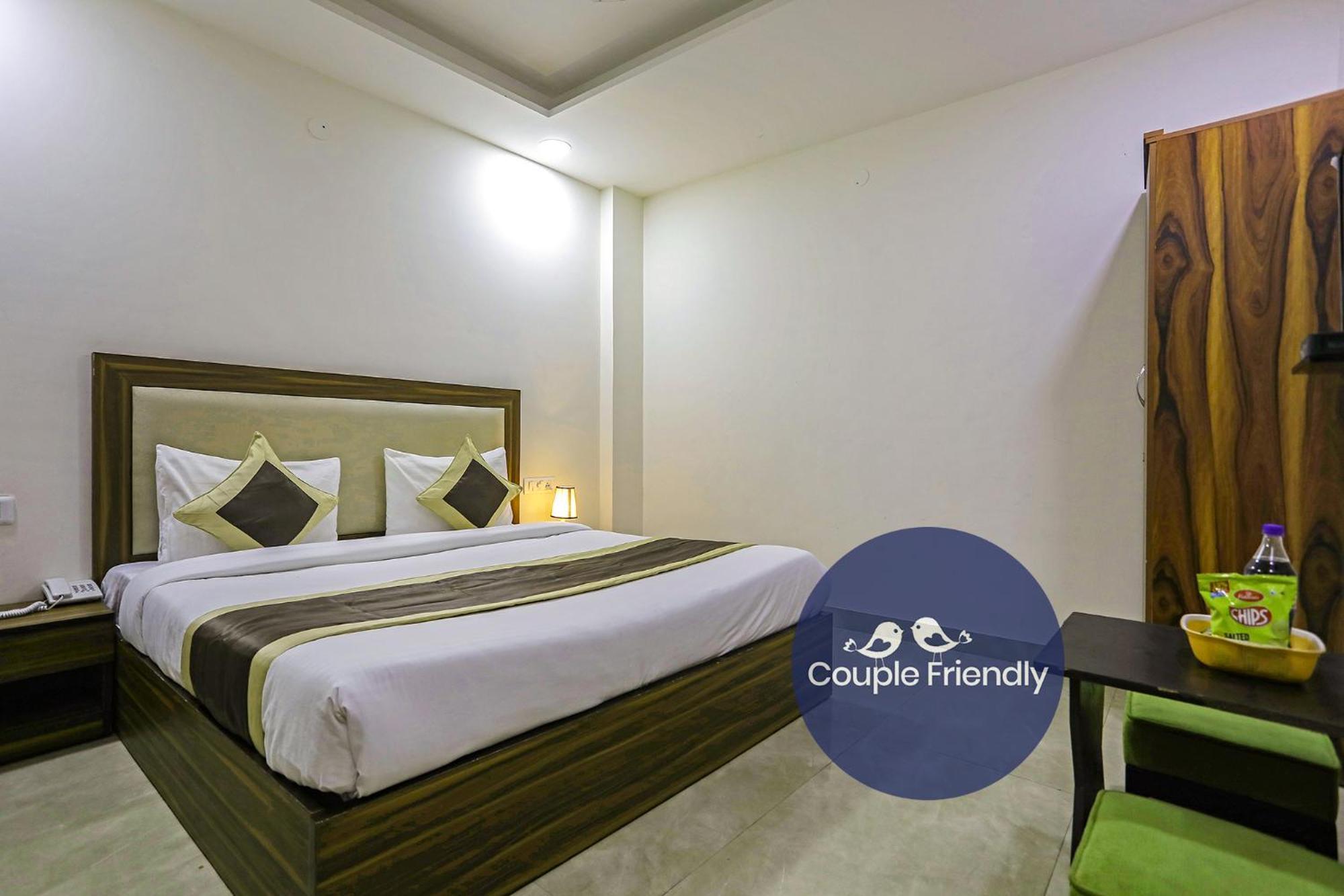 Fabhotel White House Bnb - Nr Yashobhoomi Convention Centre Delhi  Exterior foto